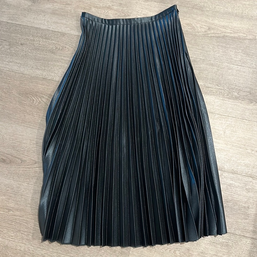 Zara skirt fashsion size M
